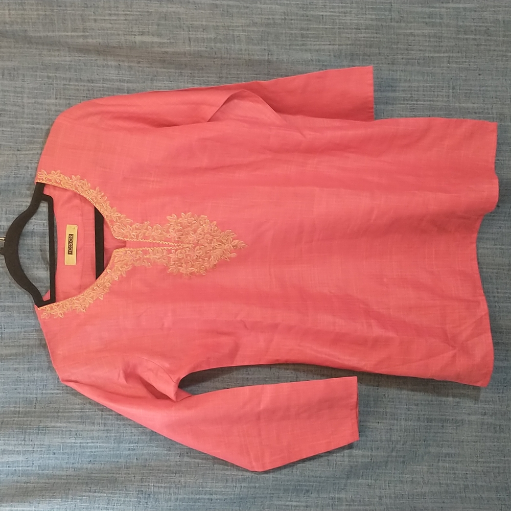 Beautiful red pink gold tunic nwot